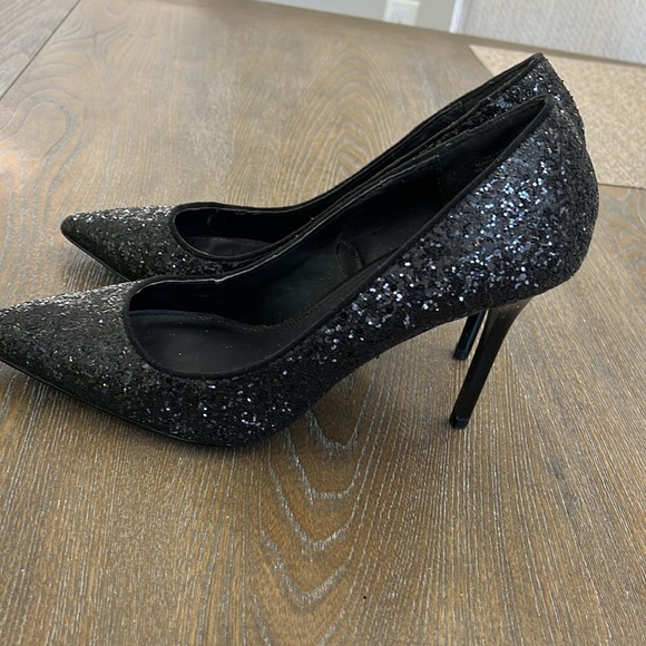 Forever 21 Sparkling Black Heels size 8,5 - Picture 4 of 6